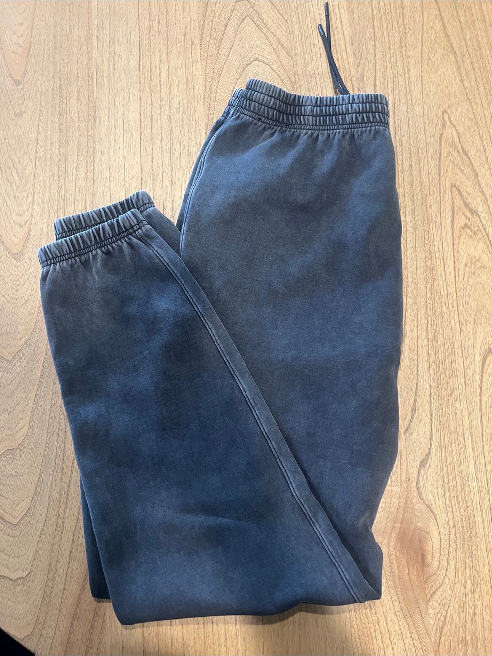 Abercrombie YPB Tie-Waist cinch bottom Sweatpants. Large-Long washed Black/char